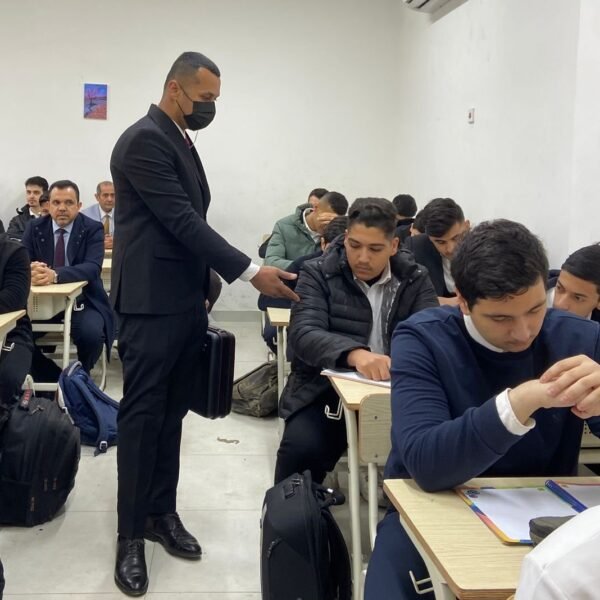 الأمن الوطني يعلن بدء استخدام الحقيبة الإلكترونية الذكية لمعالجة الغش في المدارس